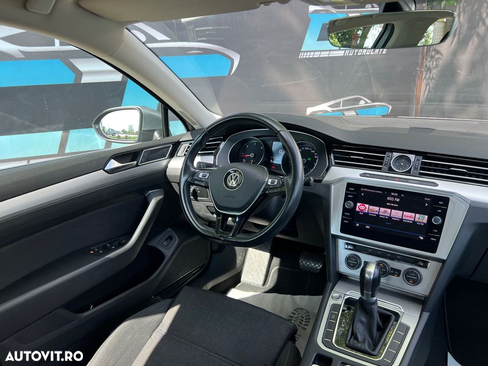 Volkswagen Passat Variant 1.6 TDI (BlueMotion Technology) DSG Comfortline - 9