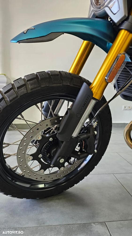 CF Moto 700CL-X Heritage - 8