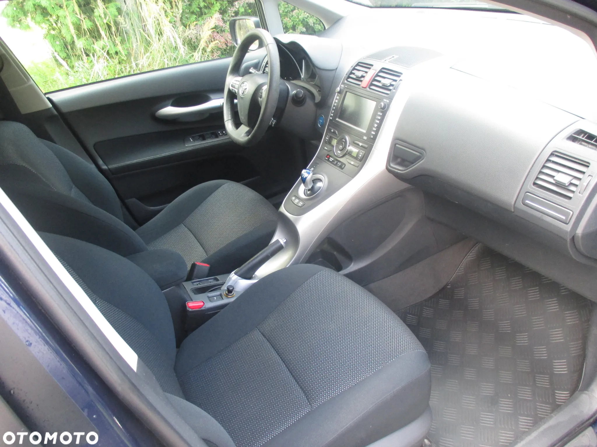 Toyota Auris 1.8 HSD Luna - 9