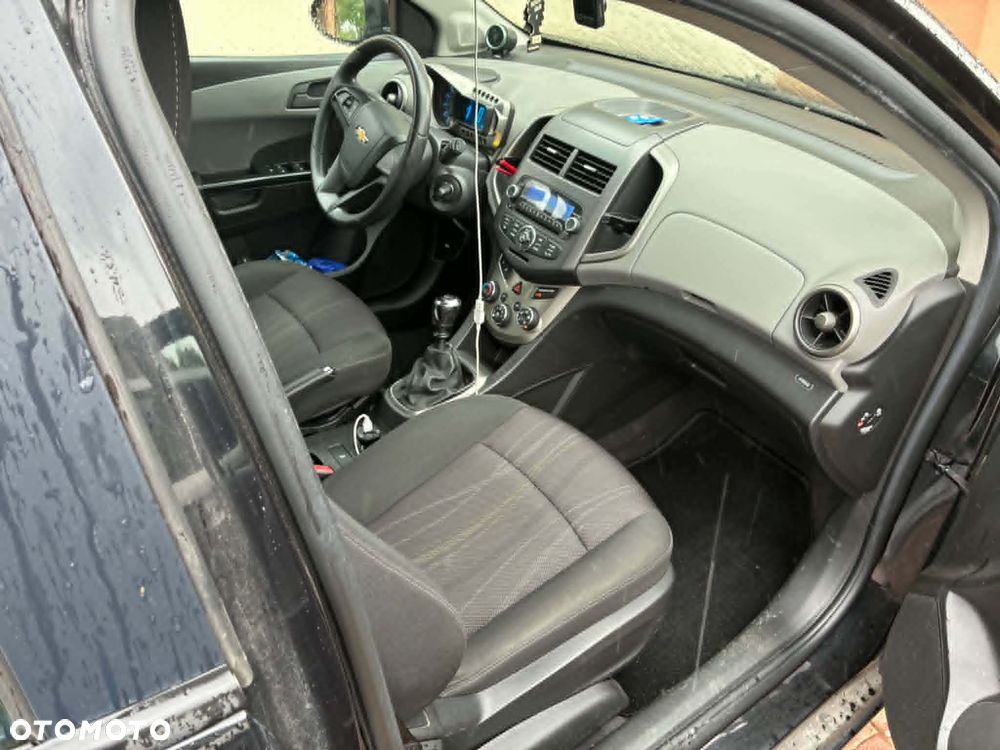 Chevrolet Aveo 1.4 16V LT - 11