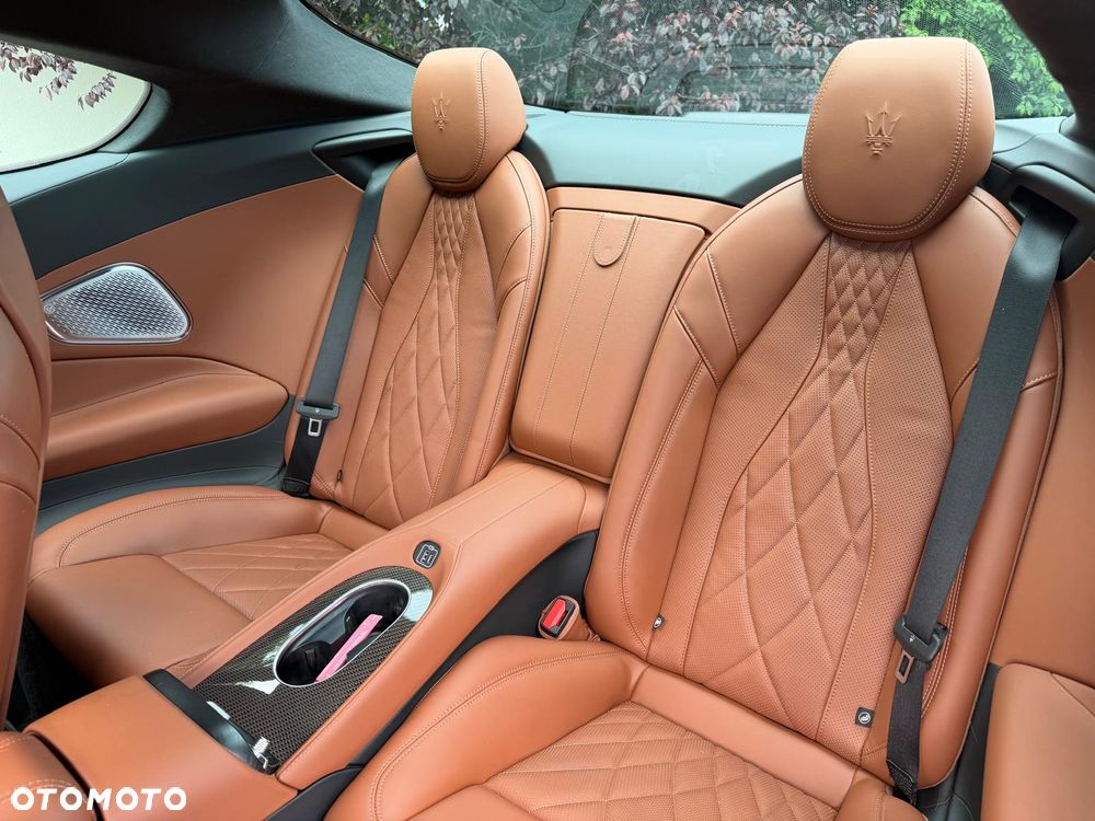 Maserati GranTurismo - 13