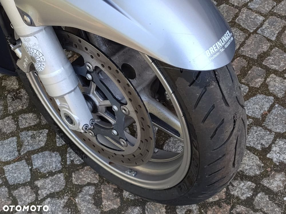 Yamaha FJR - 11
