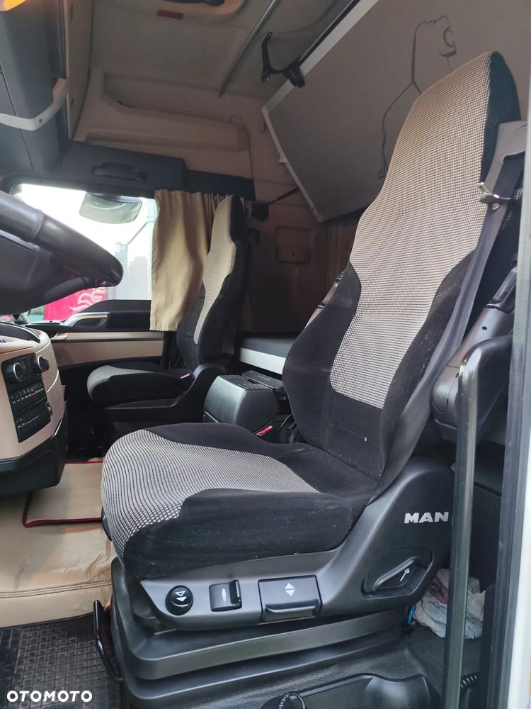 Mercedes-Benz 18460 - 7