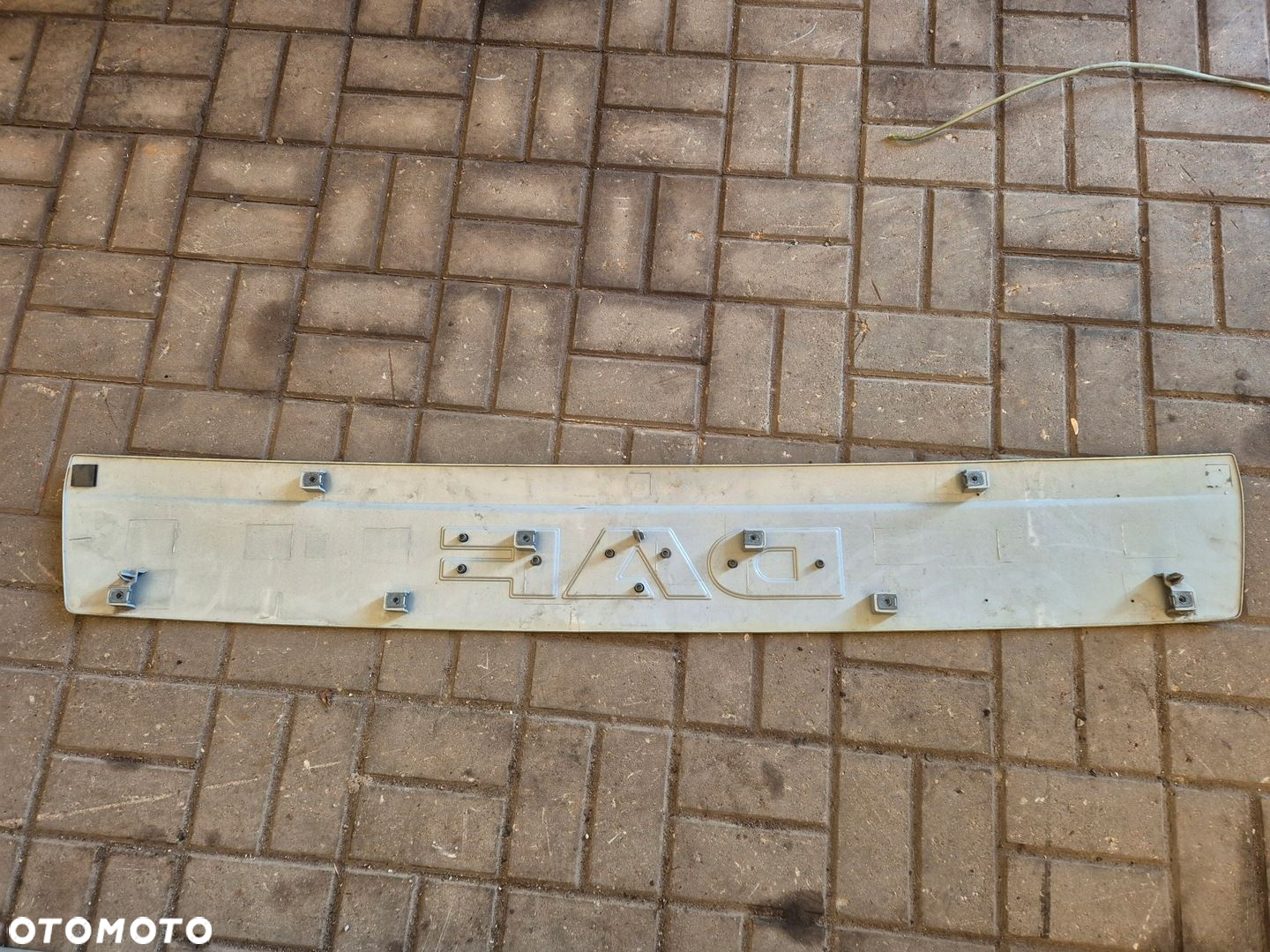 EMBLEMAT NAPIS LOGO LISTWA MASKI ATRAPY DAF XF 106 EURO 6 1835731 - 4