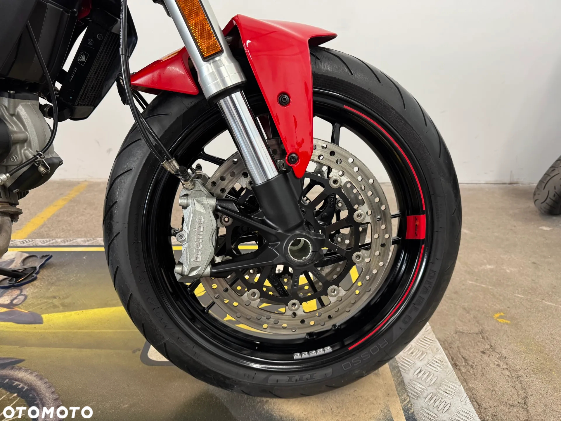 Ducati Monster - 8
