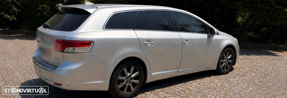 Toyota Avensis SW 2.0 D-4D Exclusive +Pele+GPS - 3