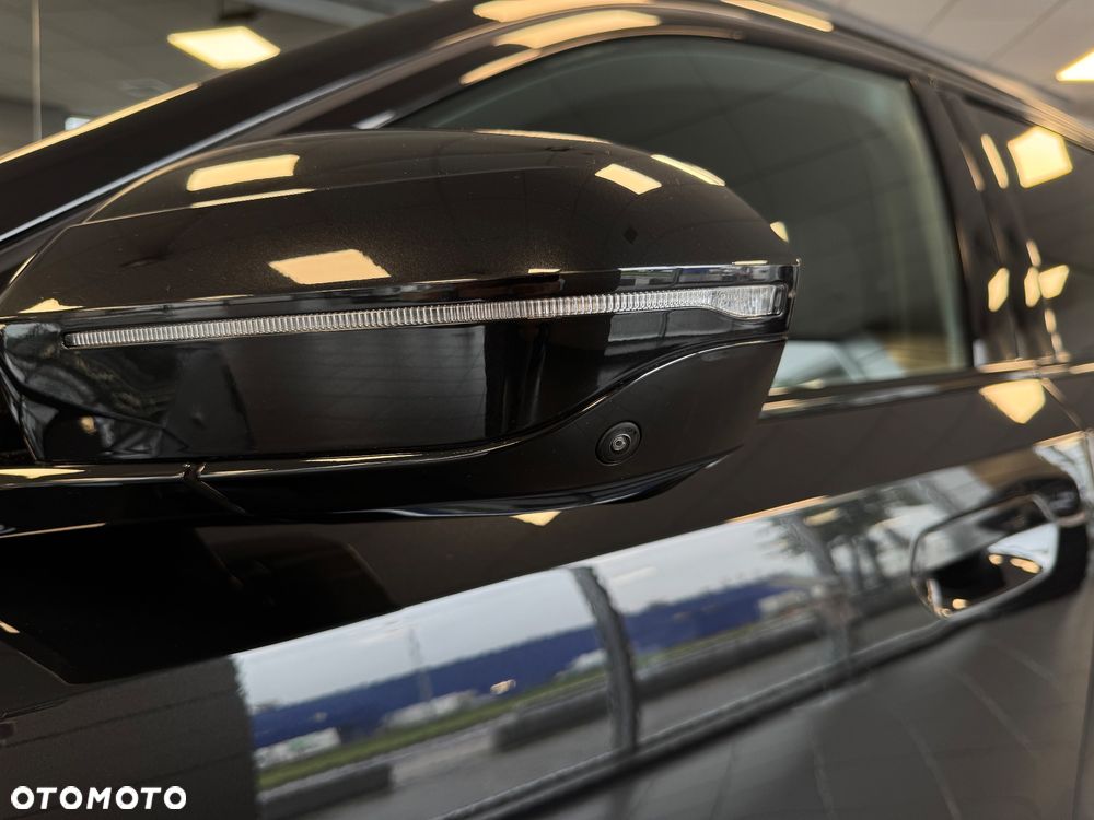 BMW Seria 5 520d xDrive - 11