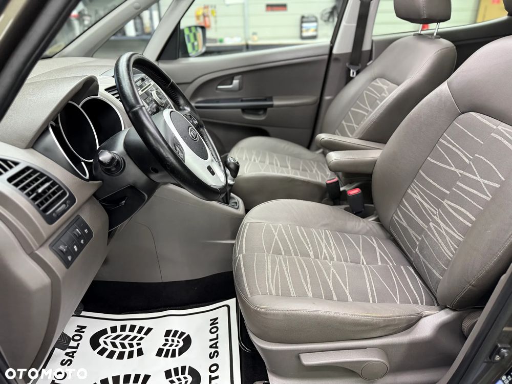 Kia Venga 1.6 CVVT Platinum Edition - 10