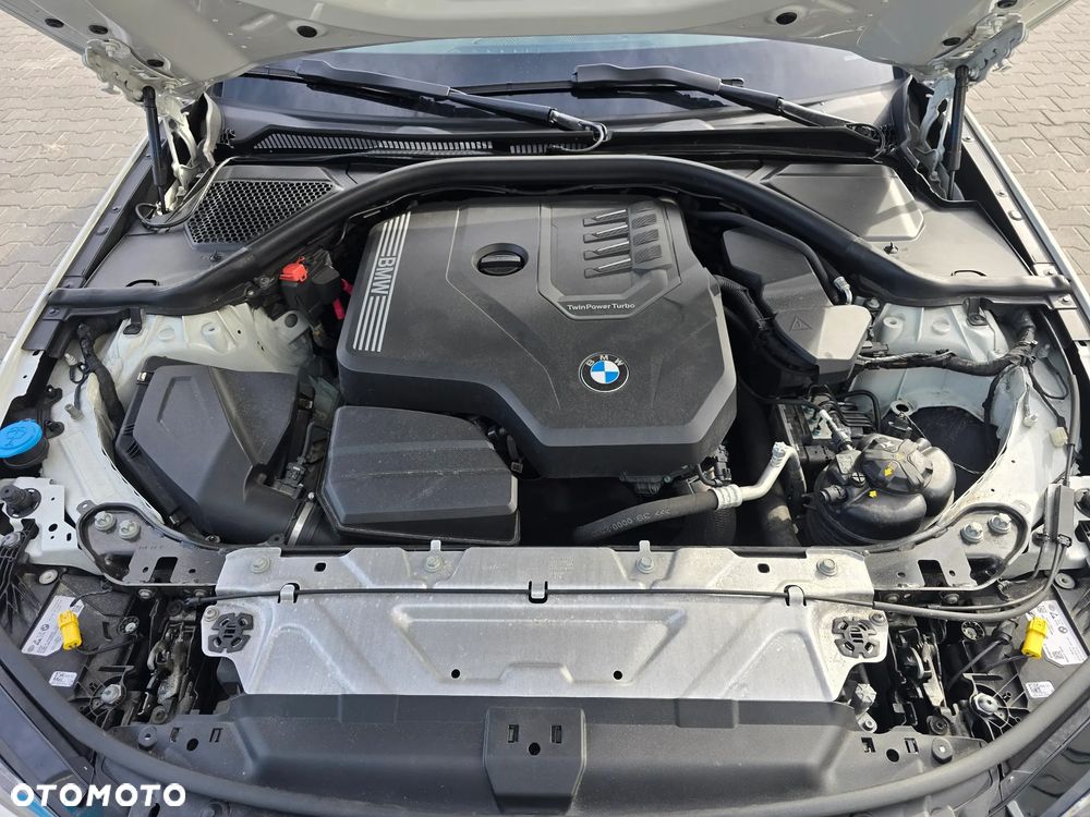 BMW Seria 3 318i M Sport - 27