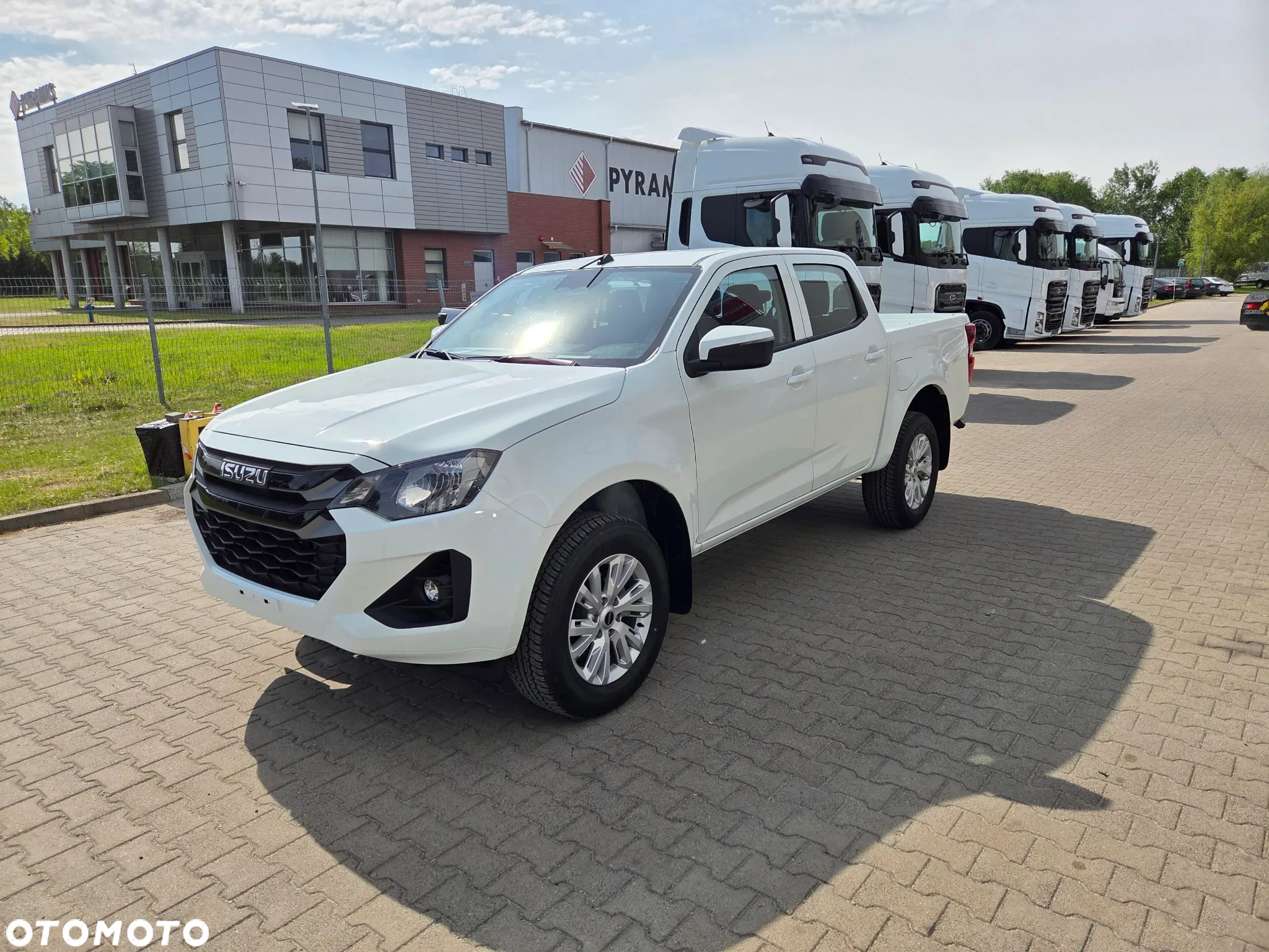 Isuzu D-Max 1.9 DC LS - 2