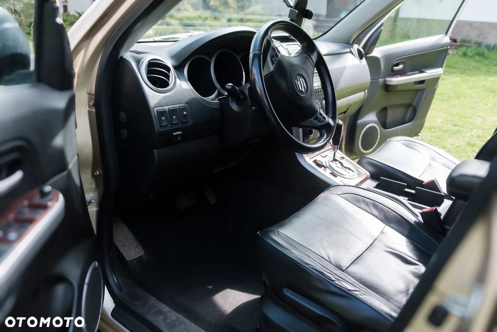 Suzuki Grand Vitara 2.0 De Luxe - 14