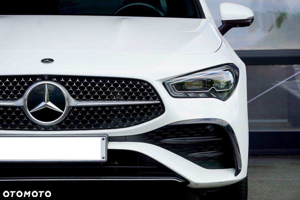 Mercedes-Benz CLA 200 mHEV AMG Line 7G-DCT - 13