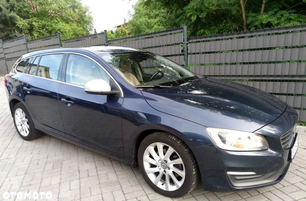 Volvo V60 D4 Momentum - 5