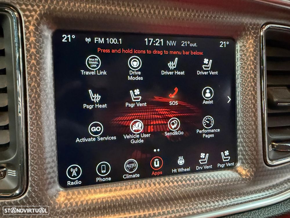 Dodge Challenger Auto SRT Hellcat - 41