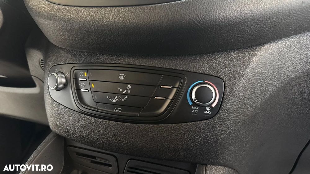 Ford Transit 1.5 TDCi L1 Kombi Commercial Ambiente - 7