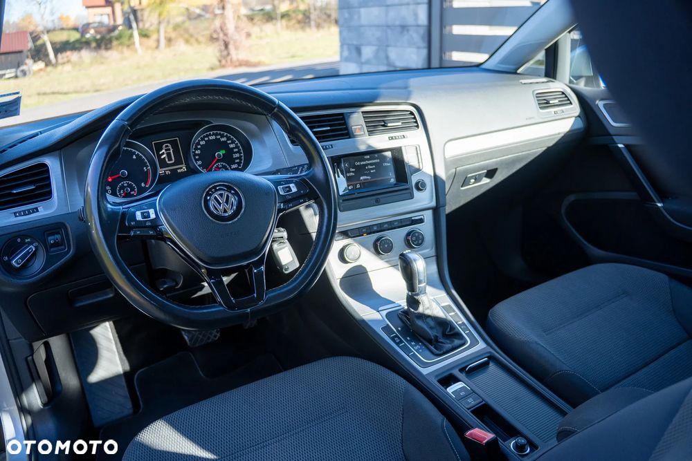 Volkswagen Golf VII Variant Diesel Comfortline - 27