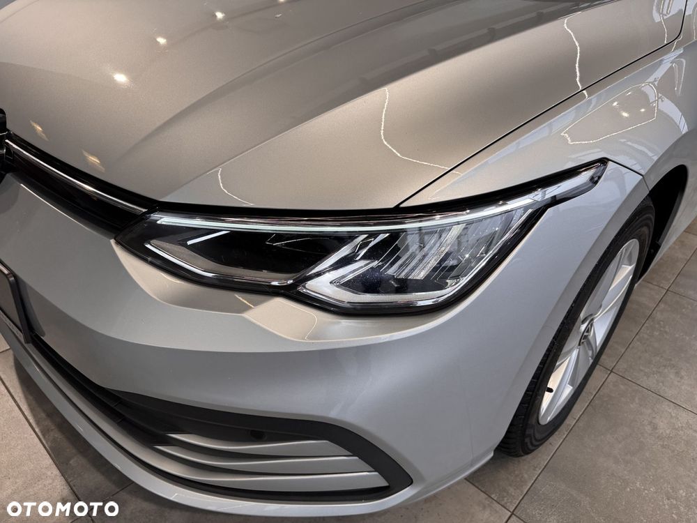 Volkswagen Golf Variant - 10