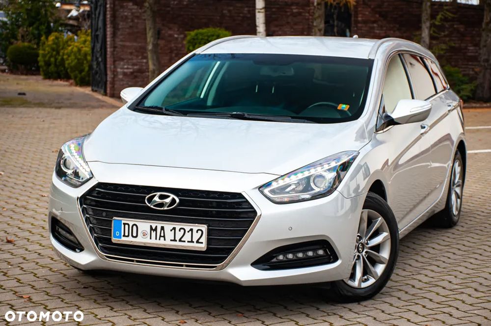 Hyundai i40 Kombi blue 1.7 CRDi DCT Premium - 33