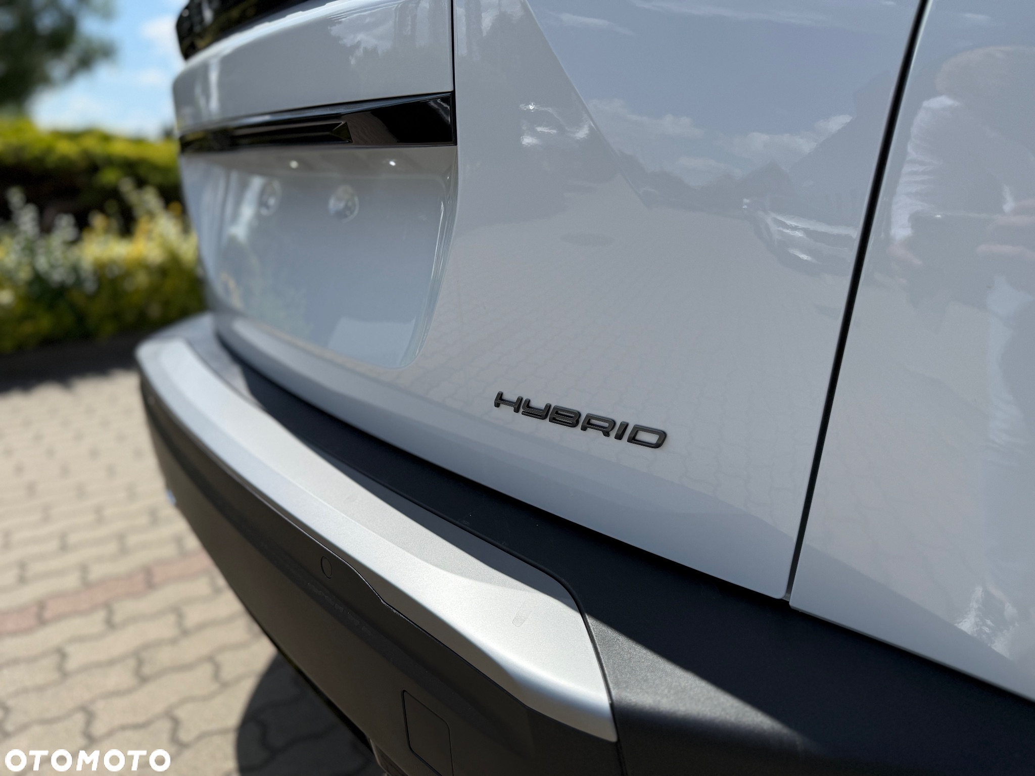 Peugeot 2008 PureTech mHEV Allure e-DCS6 - 17