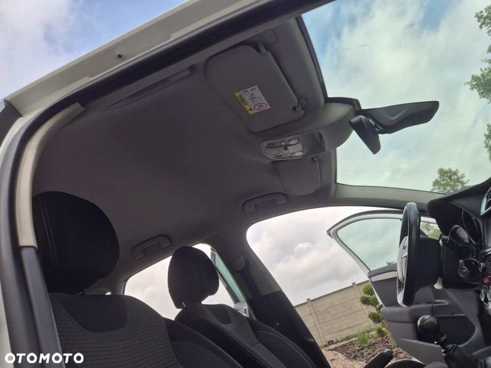 Citroën C4 e-HDi 115 Exclusive - 34