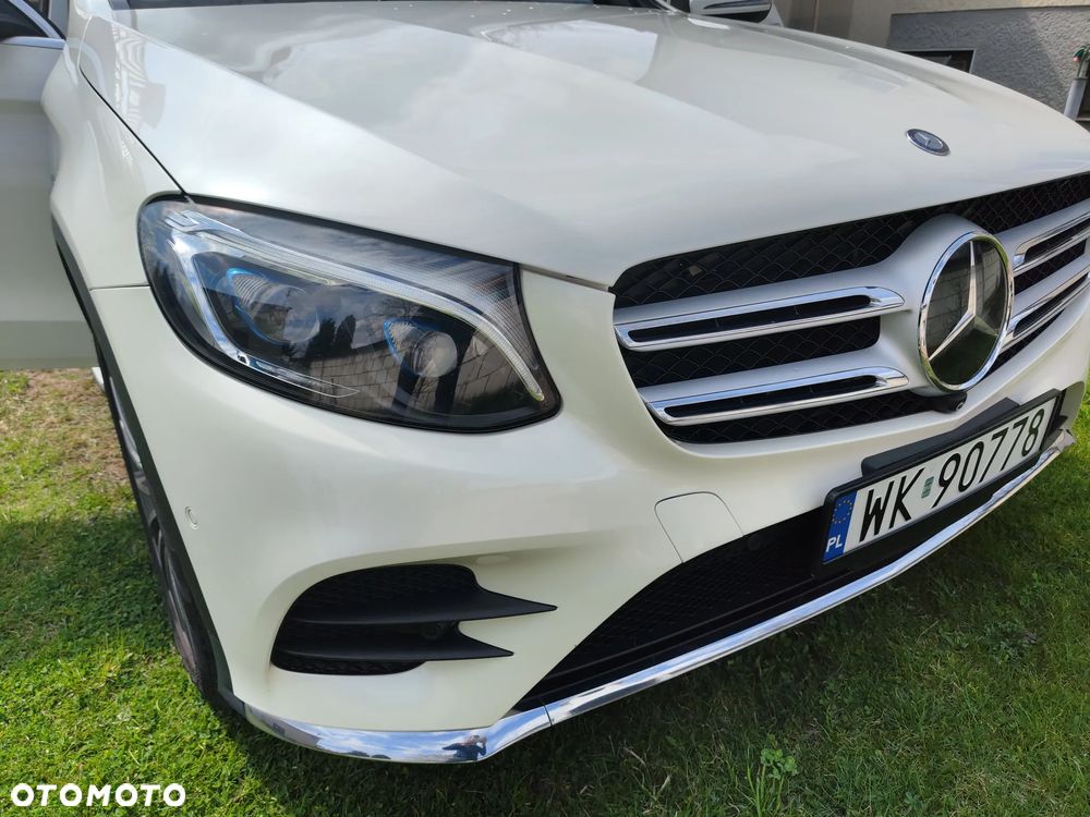 Mercedes-Benz GLC - 12