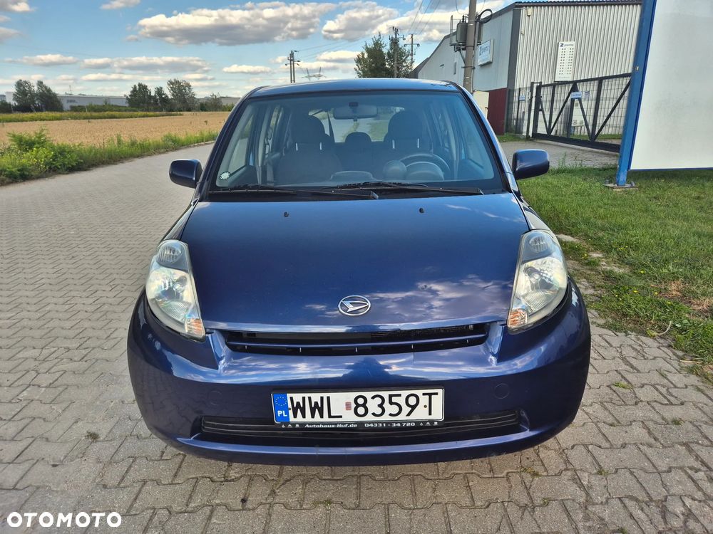 Daihatsu Sirion - 21