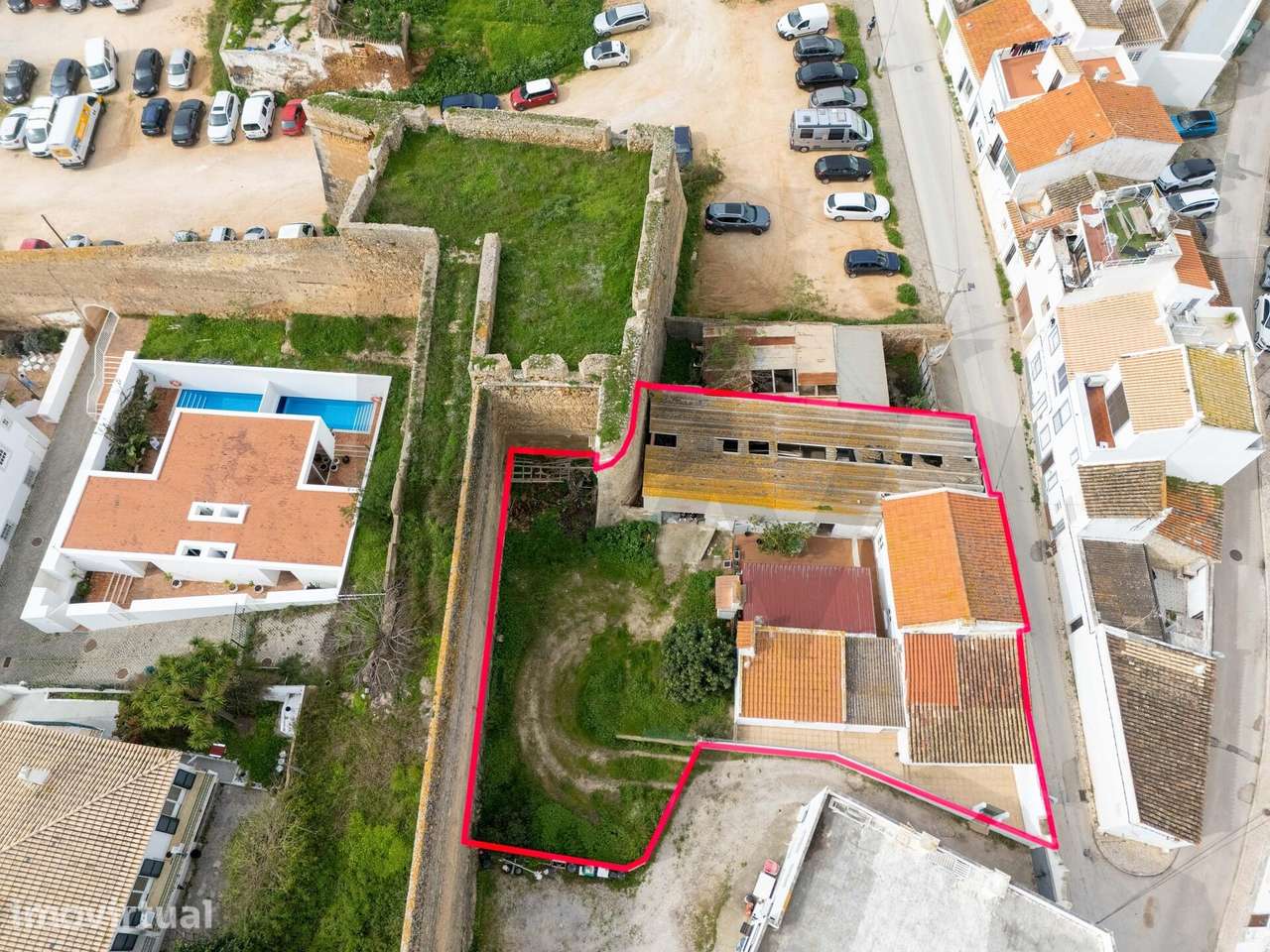 Investimento T4 C/ Armazém – Coração de Lagos junto à Muralha - Terren - Grande imagem: 3/42