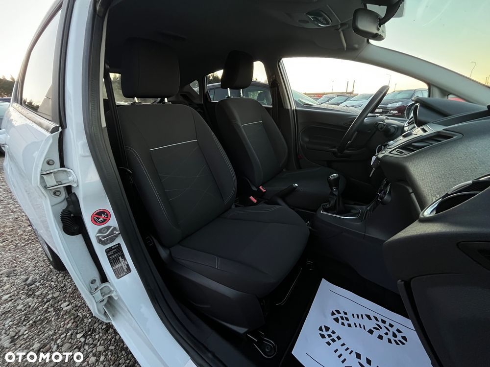 Ford Fiesta 1.0 EcoBoost Start-Stop Champions Edition - 24