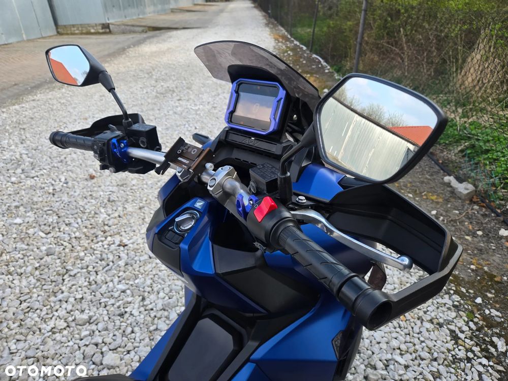 Honda ADV350 - 26