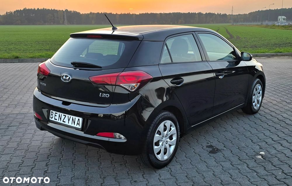 Hyundai i20 1.2 - 6