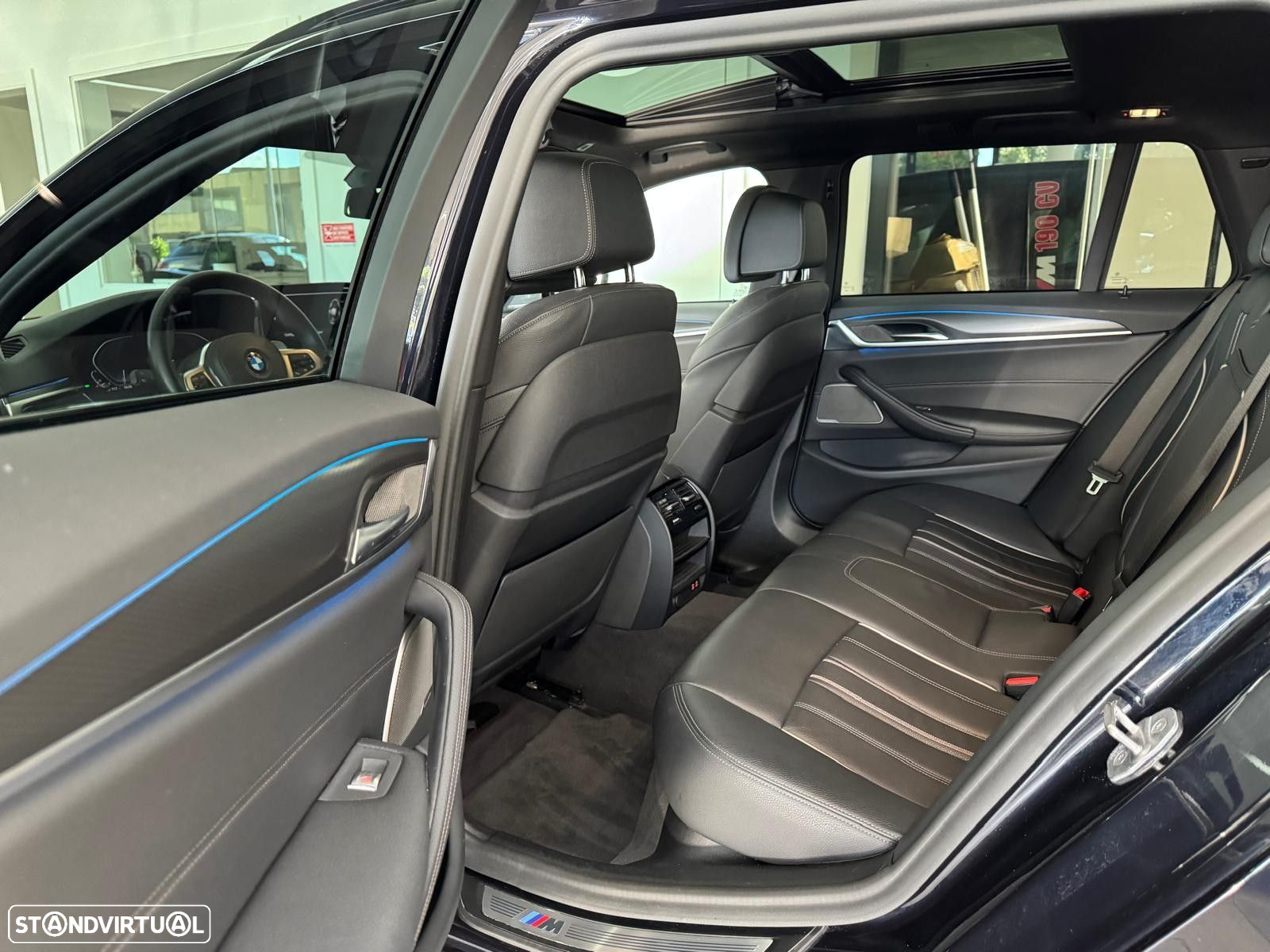 BMW 530 e Pack Desportivo M - 11
