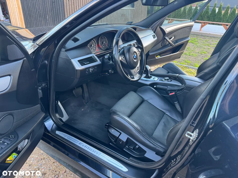 BMW Seria 5 530d Sport-Aut Edition Sport - 7