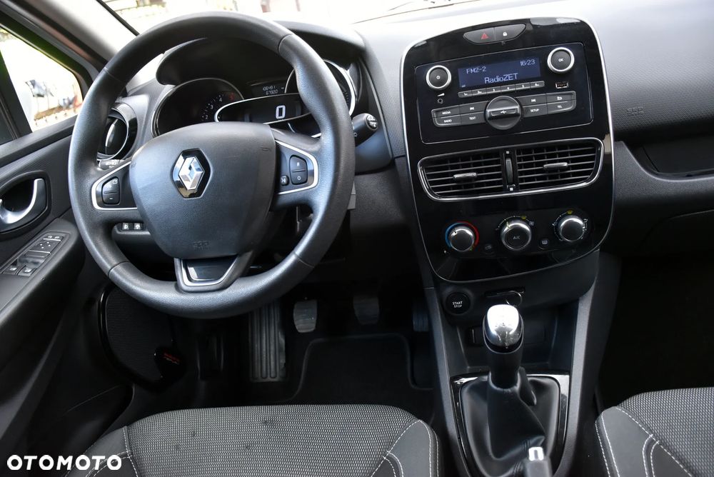 Renault Clio - 6
