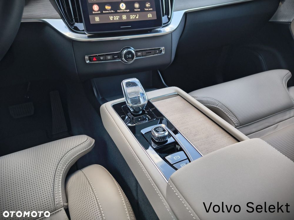Volvo XC 90 - 30