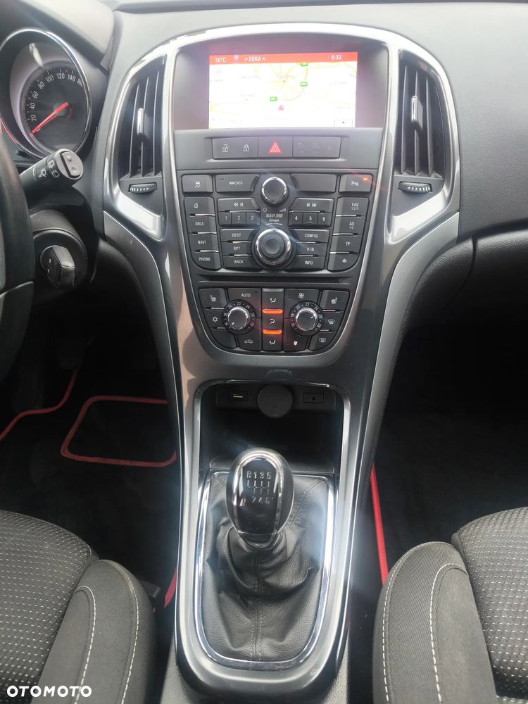 Opel Astra 2.0 CDTI Exklusiv - 14
