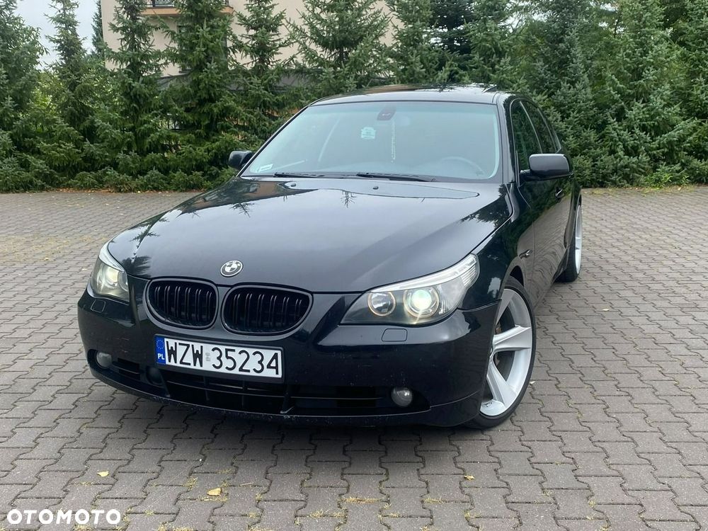 BMW Seria 5 545i - 14