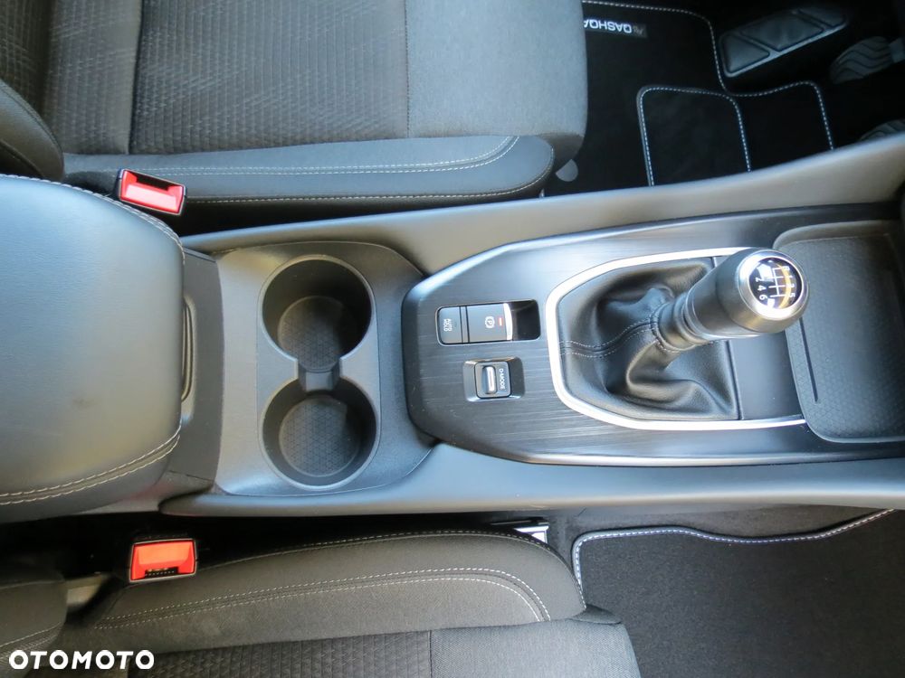 Nissan Qashqai 1.3 DIG-T N-Style - 27