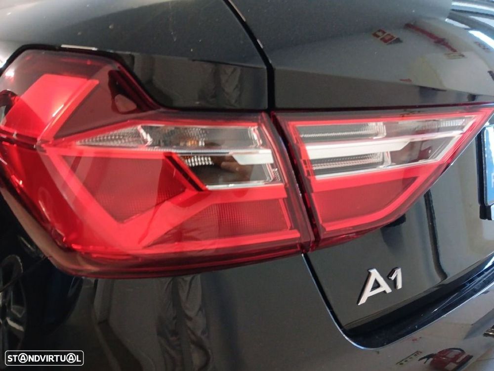 Audi A1 Sportback 25 TFSI Advanced - 32
