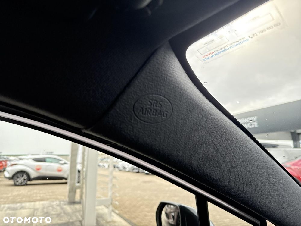 Toyota Corolla 2.0 Hybrid GR Sport Dynamic - 24