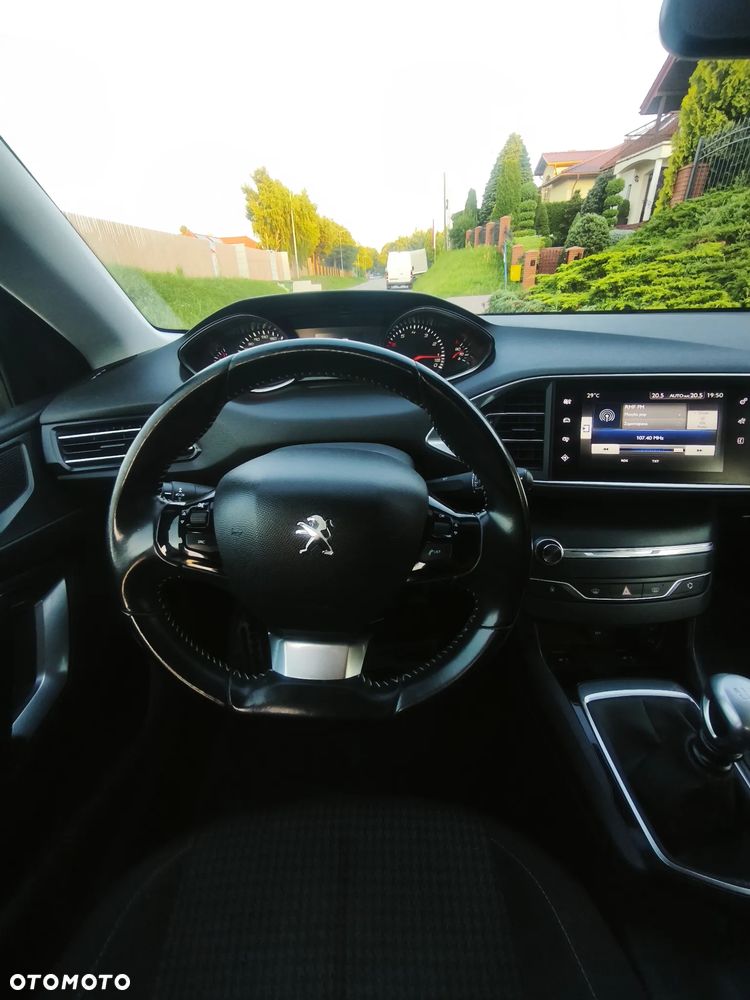 Peugeot 308 1.2 PureTech Style S&S - 10