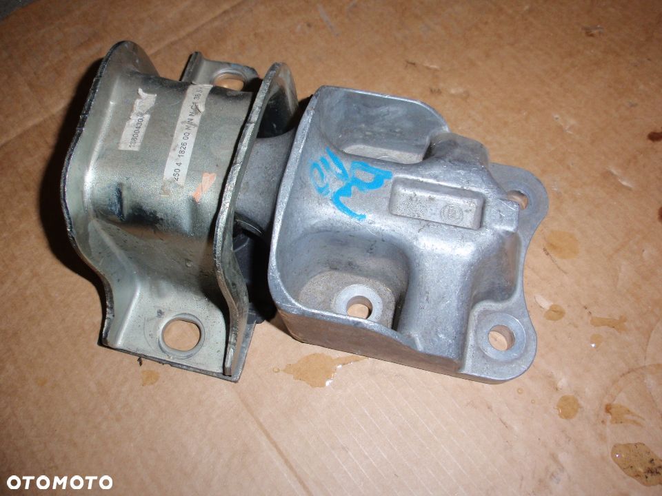 ŁAPA poduszka skrzyni biegow boxer jumper 2.0 2016- - 1