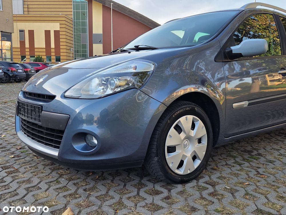 Renault Clio - 17