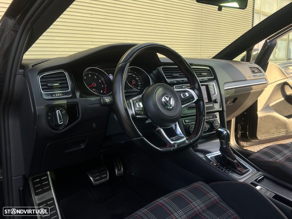 VW Golf 2.0 TSi GTi DSG - 8
