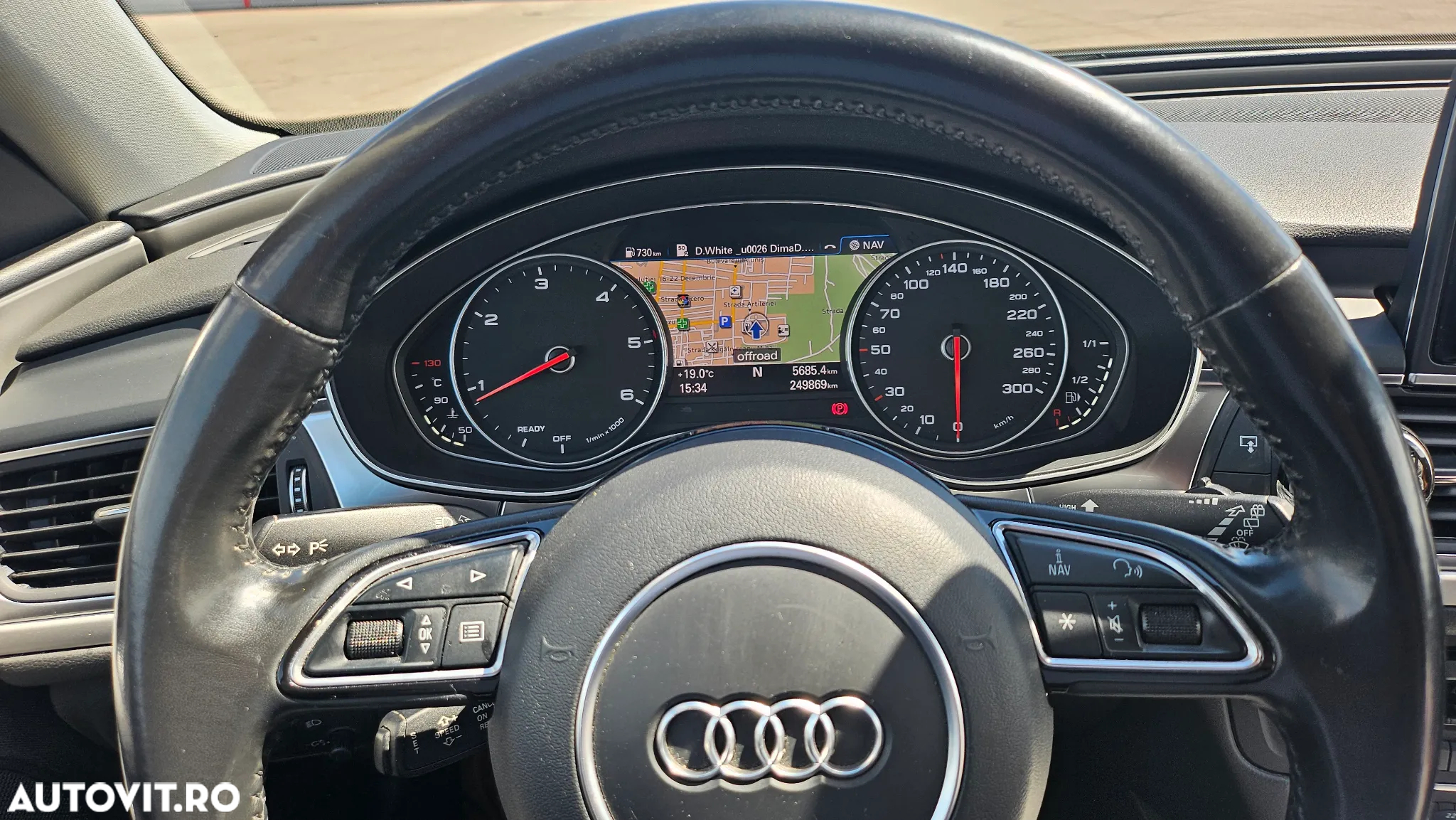 Audi A6 Avant 2.0 TDI Ultra DPF S tronic - 28
