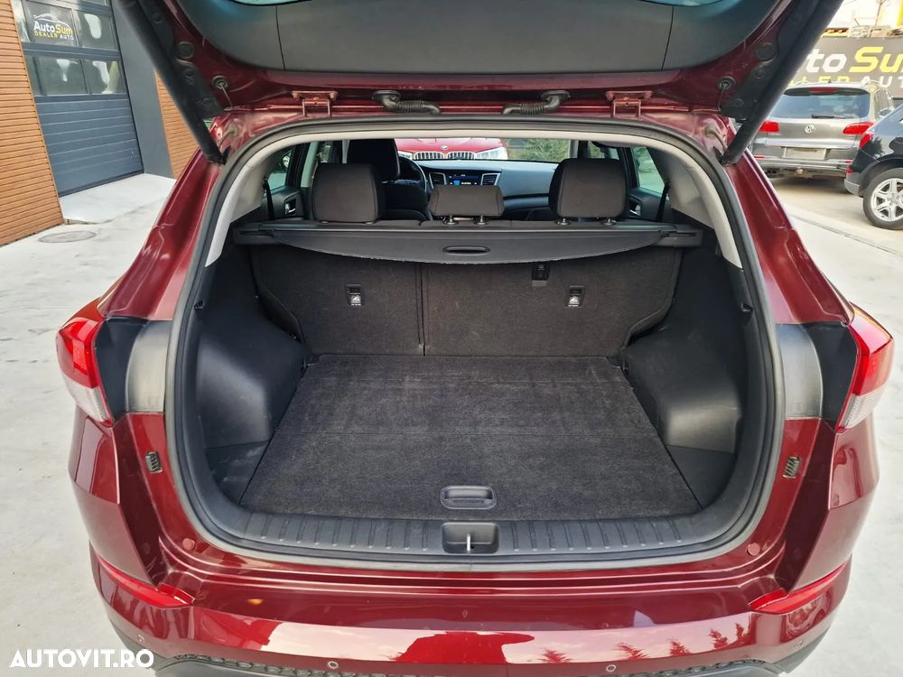 Hyundai Tucson blue 1.7 CRDi 2WD DCT Premium - 27