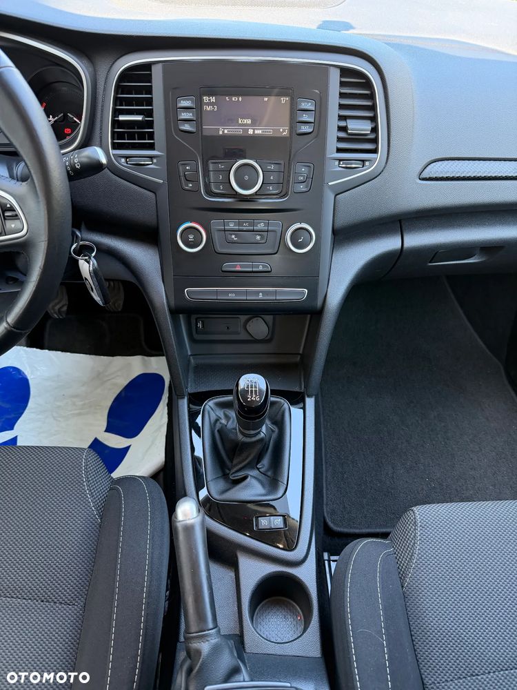 Renault Megane ENERGY TCe 100 LIFE - 14