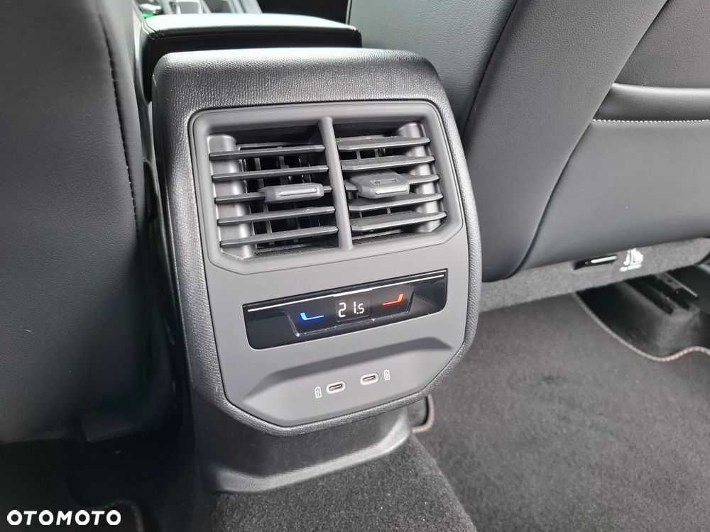 Cupra Formentor 1.4 e-Hybrid DSG - 34