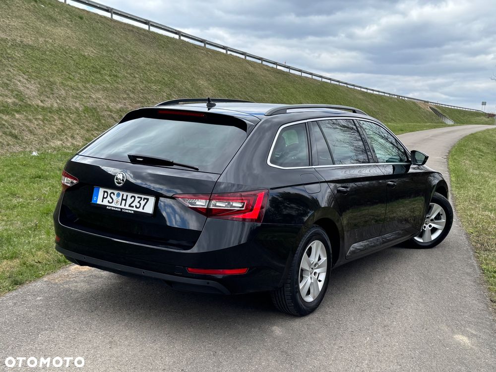 Skoda Superb 2.0 TDI Ambition - 18
