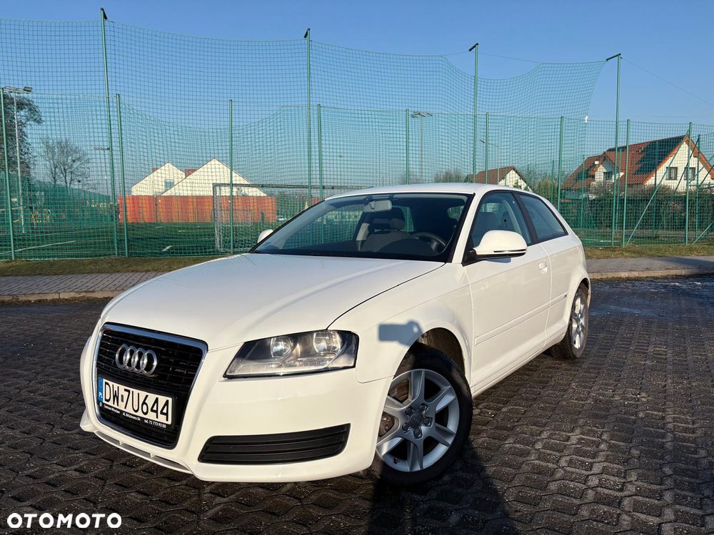 Audi A3 3-drzwiowe 1.6 Ambition - 3