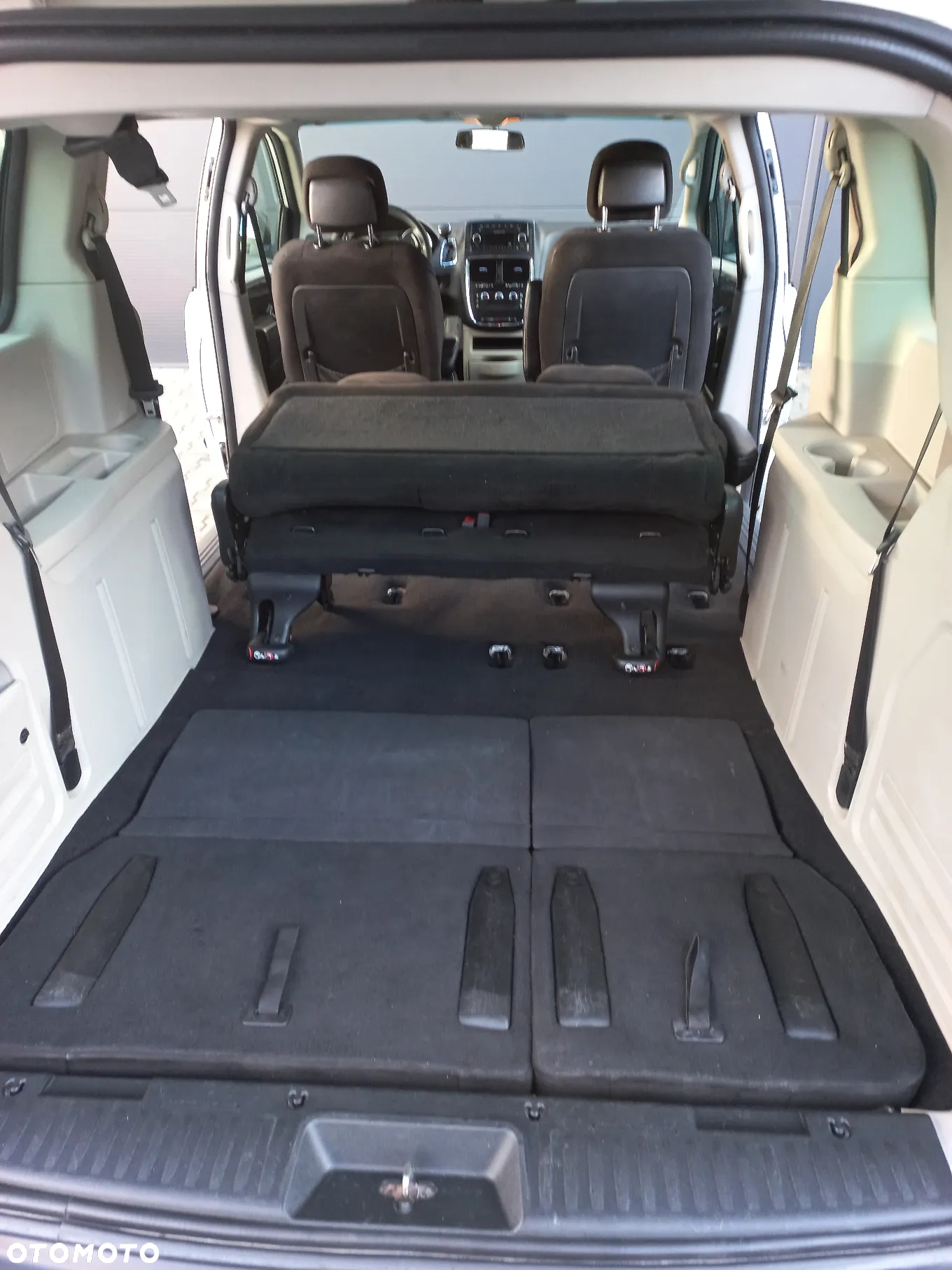 Dodge Grand Caravan - 20